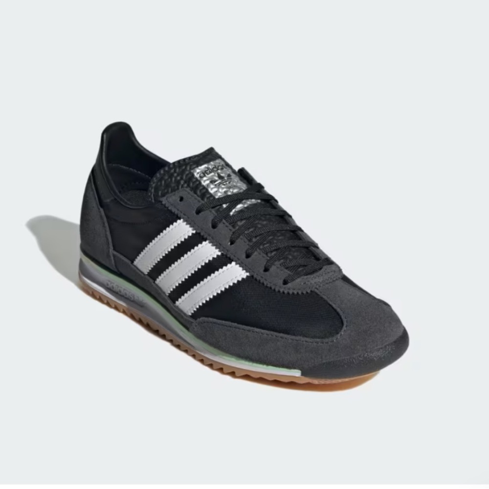 Adidas SL 72 sneakers black & creme size 5.5